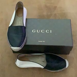Gucci flats with dust bag and original box